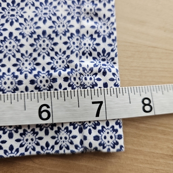 Donna Ricco NY Blue White Print Flat Front Lightweight Pants Size 10 - Picture 9 of 11